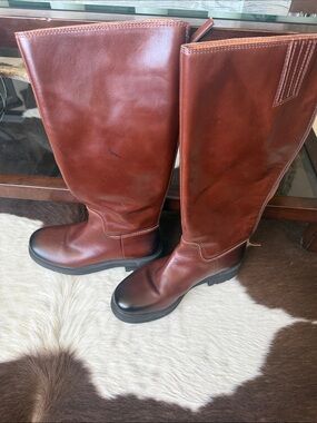 Lucky 🍀 Tall Brown Leather Riding Boots. New without tags. Size 9.5